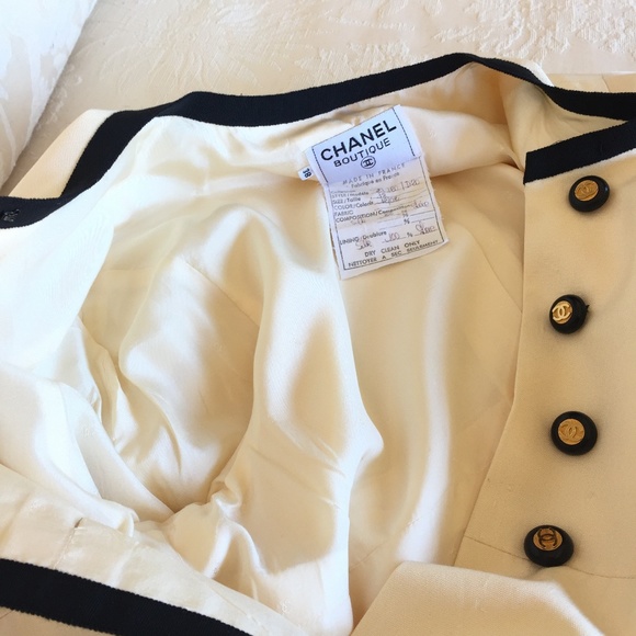 CHANEL Tops - CHANEL IVORY GROSGRAIN TRIMMED TUNIC